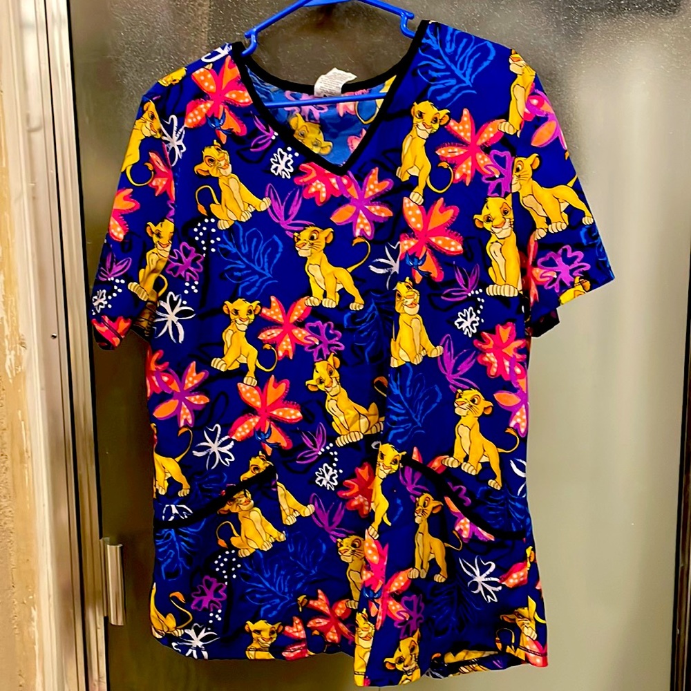 XL Womens Disney scrub top